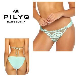 New. Pilyq azura lace fanned full bikini bottom. Small